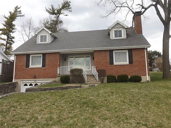 3rd image of 1111 Echo Lake Dr