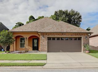 204 Shady Ridge Ln, Lafayette, LA 70508