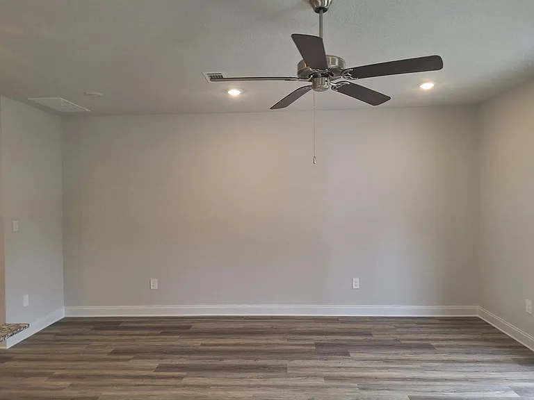 The Island Townhomes, LLC — Photo 8