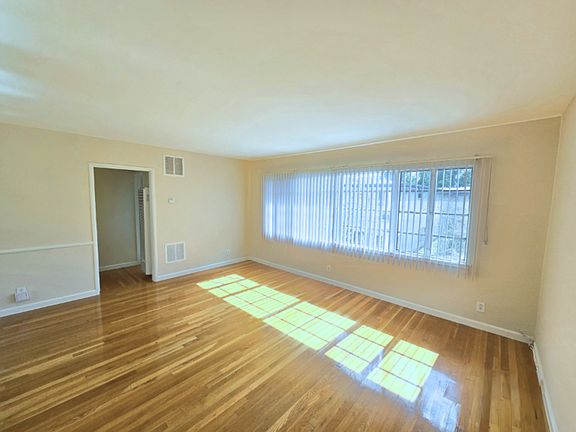 5th image of 147 N Holliston Ave APT D