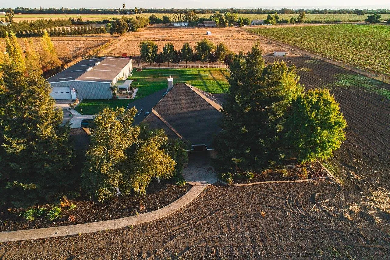 12684 E Tokay Colony Rd photo 1