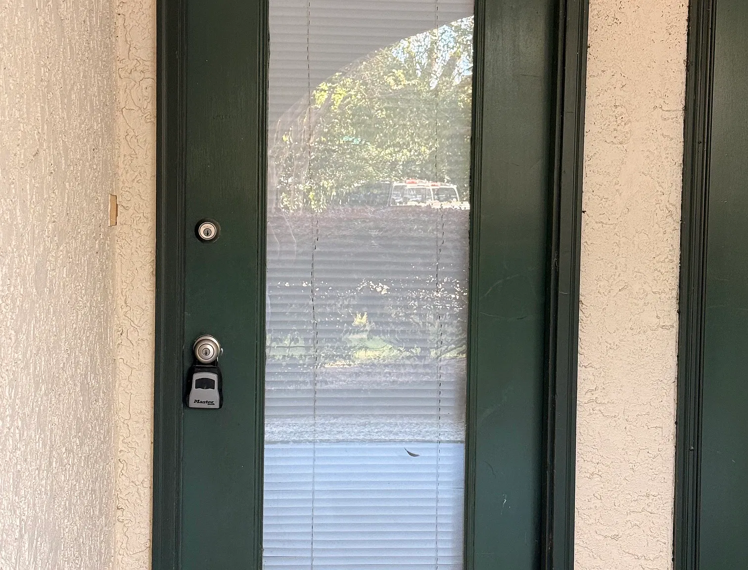 1 bed, 692 sqft, $1,300 — Photo 3