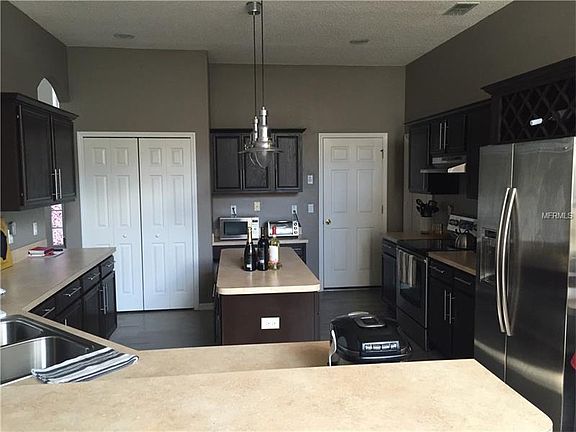 4th image of 2341 Cedar Garden Dr