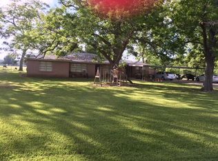 182 County Road 152, Bay City, TX 77414