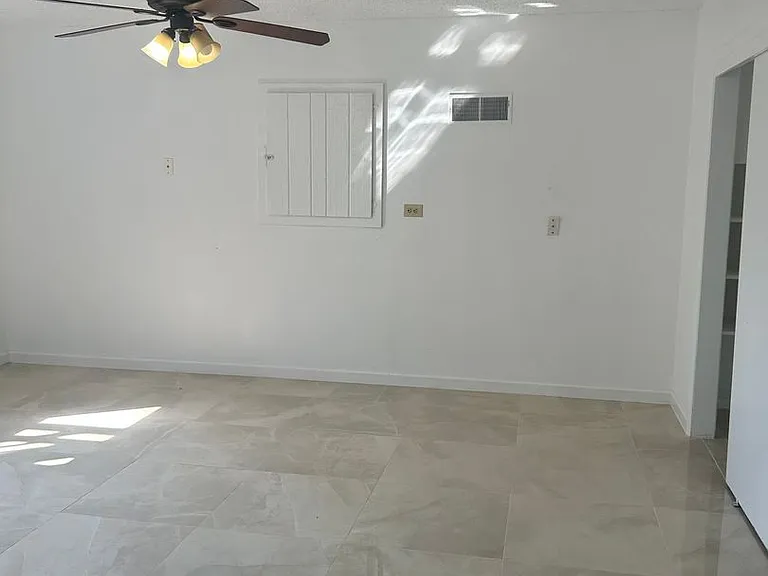 2774 Jessica Cir — Photo 16