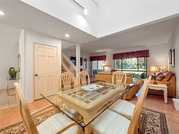 3rd image of 2534 Gleneagle Ln #2534