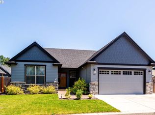 526 Wedgewood Dr, Eugene, OR 97404