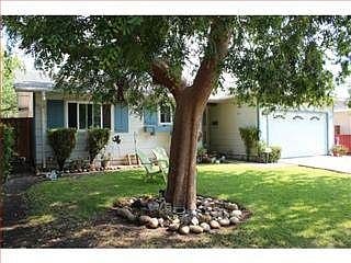 2nd image of 3288 Clovewood Ln