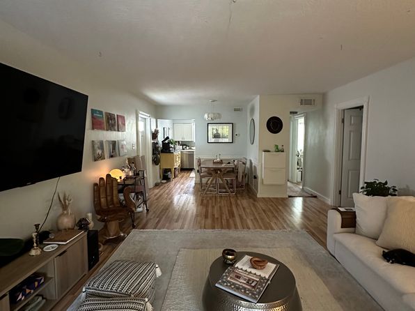 3835 Almeria Ave APT C3