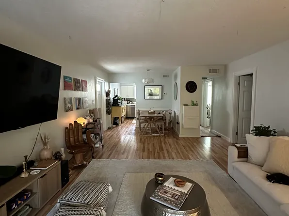 3835 Almeria Ave APT C3, Sarasota, FL 34239