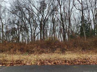 145 Haverhill Rd, Trumbull, CT 06611