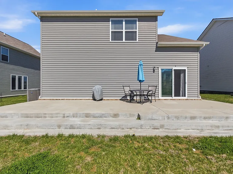 277 Casper Dr — Photo 32