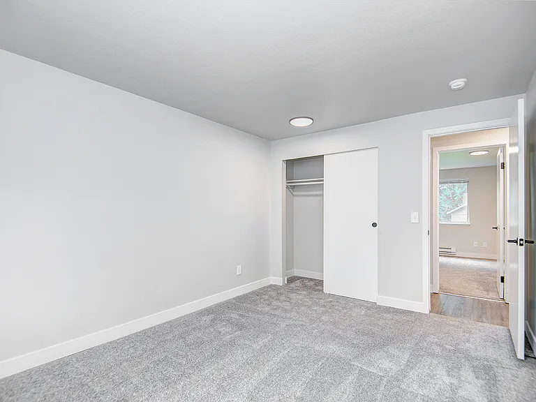Westvue Apartments — Photo 46