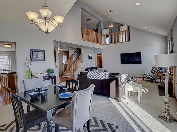 4th image of 115 Jersey Cir