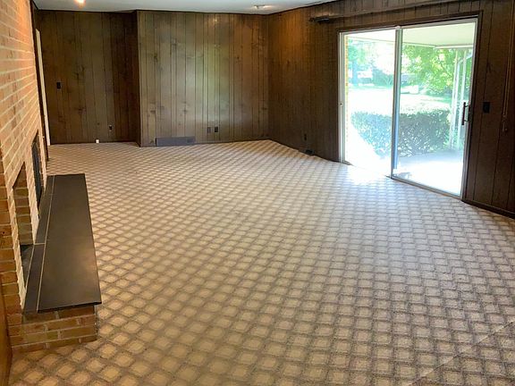 5th image of 1708 N Breiel Blvd
