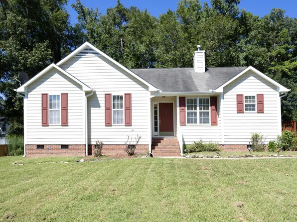 5612 Stardust Dr, Durham, NC 27712