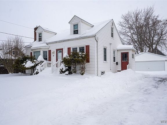 3rd image of 14 Dundee St