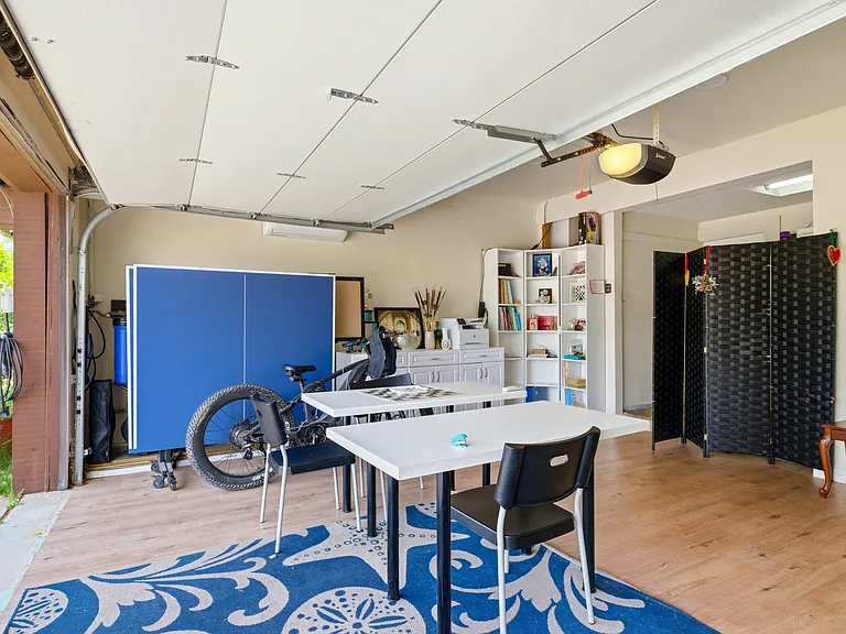 24668 Ebelden Ave — Photo 33
