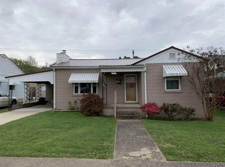 4017 Van Sant St, Huntington, WV 25704