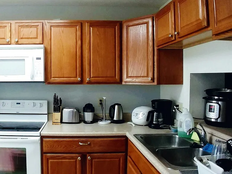 554 E Graham Pl — Photo 12