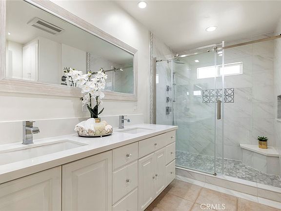 5th image of 22664 Jameson Dr