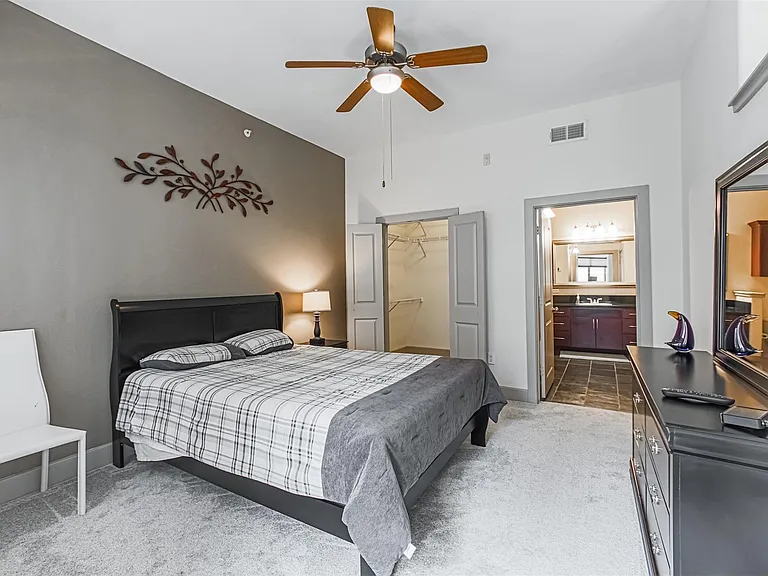 1901 Post Oak Blvd #3115 — Photo 7