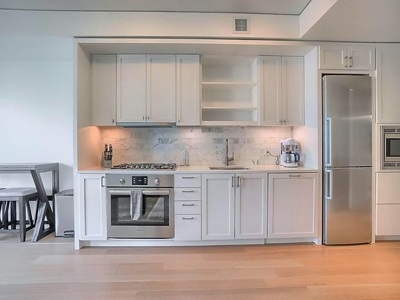 4th image of 1750 Wewatta St Unit 1105