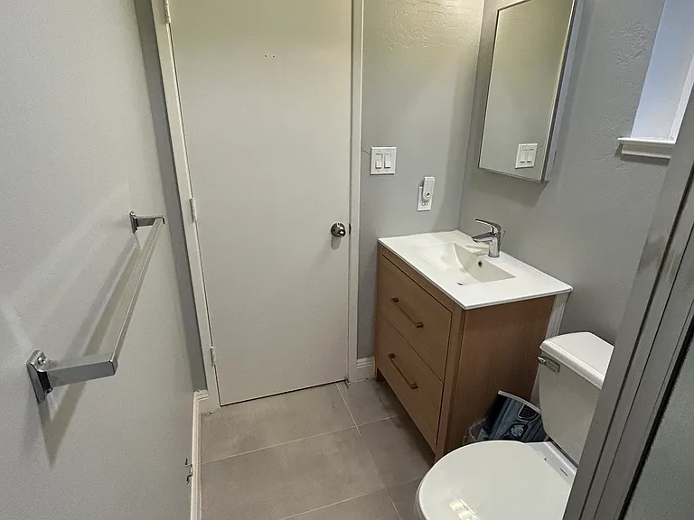 241 Merced Dr — Photo 9