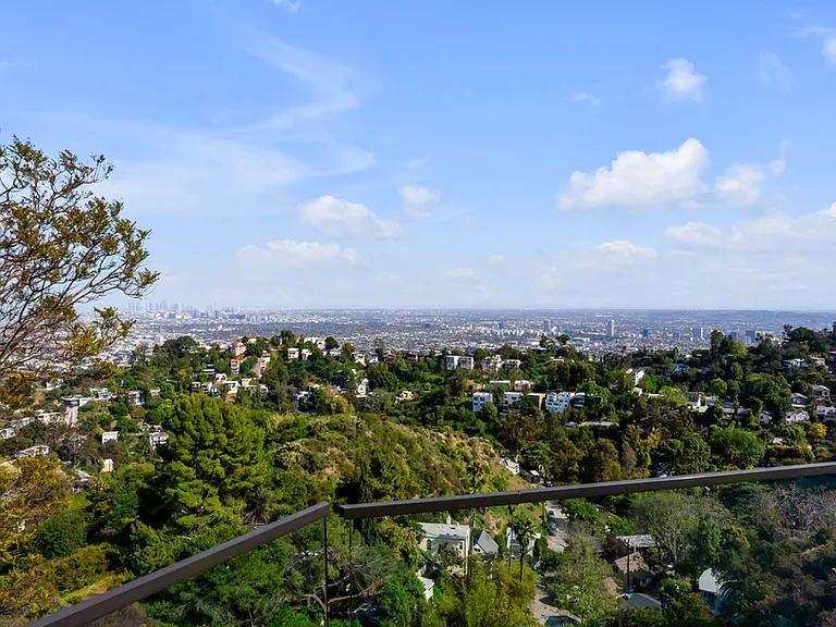 2021 Davies Way — Photo 4
