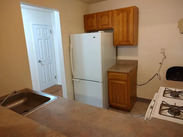 219 Montgomery Street image 9 of 12