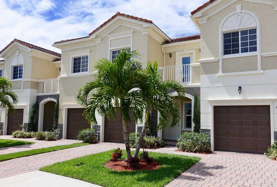 1st image of 6112 SE Portofino Cir #102