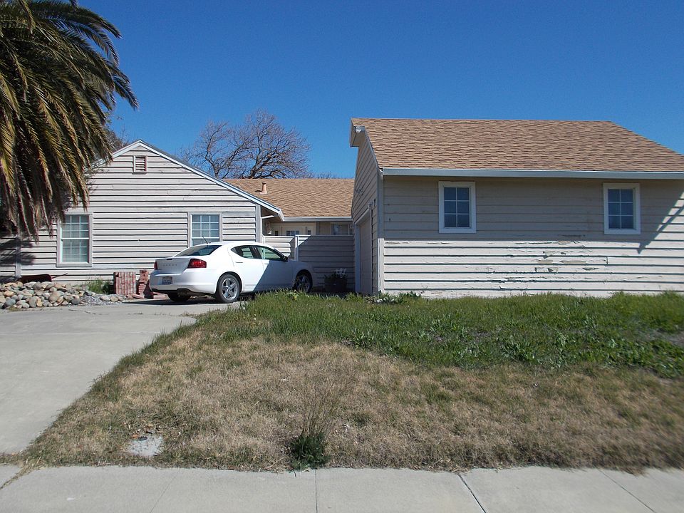 2nd image of 20 Esperson Ct