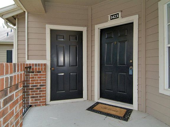 3rd image of 10000 N Gate Pkwy #1423
