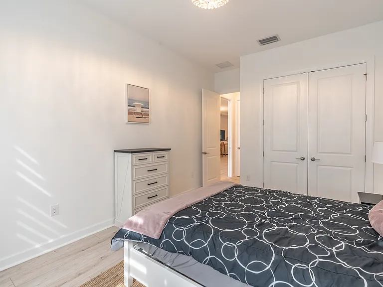 15347 Turin Dr — Photo 21