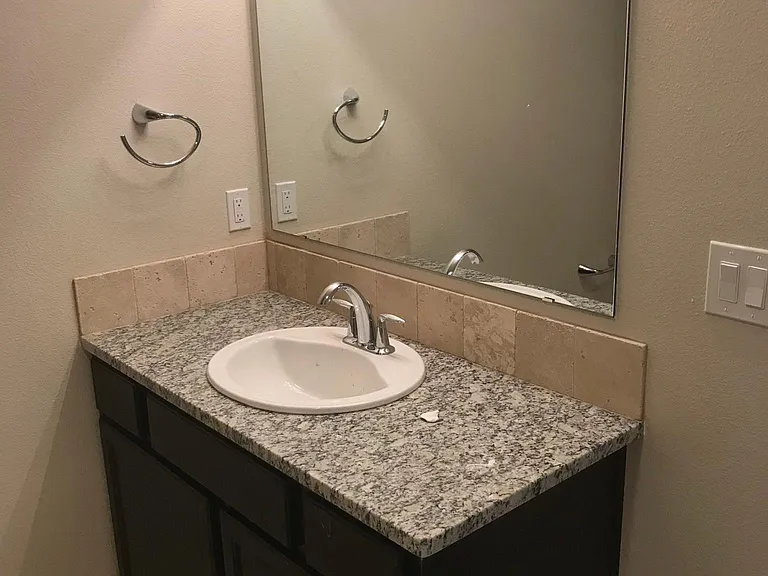1606 Rattler Ln — Photo 6