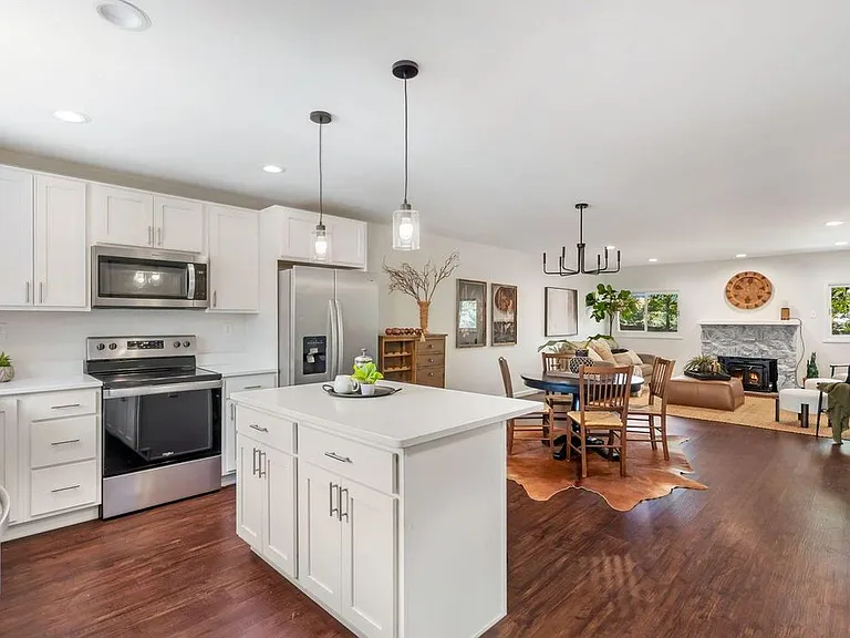 5434 Fossil Ct N — Photo 5
