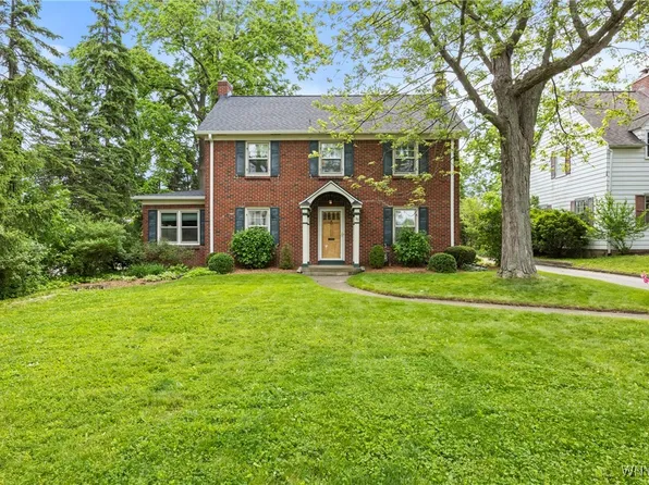 30 Amherstdale Rd, Amherst, NY 14226