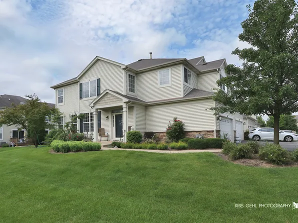 611 S Jade Ln, Round Lake, IL 60073