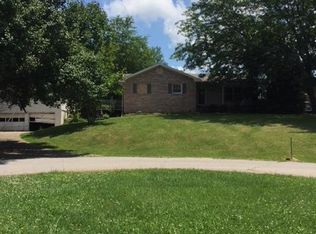 128 Blue Ridge Dr, Berea, KY 40403