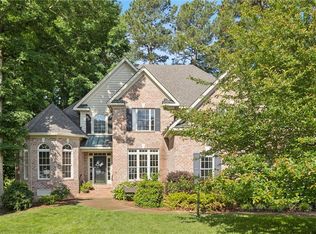 20524 Creekside Dr, Smithfield, VA 23430