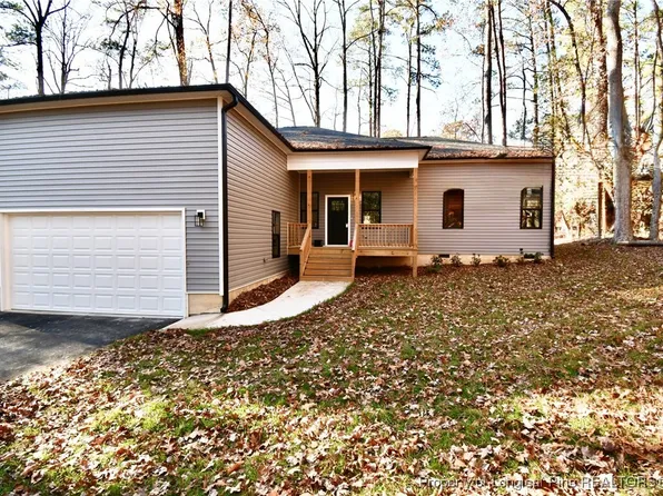 725 Piccadilly Ct, Sanford, NC 27332