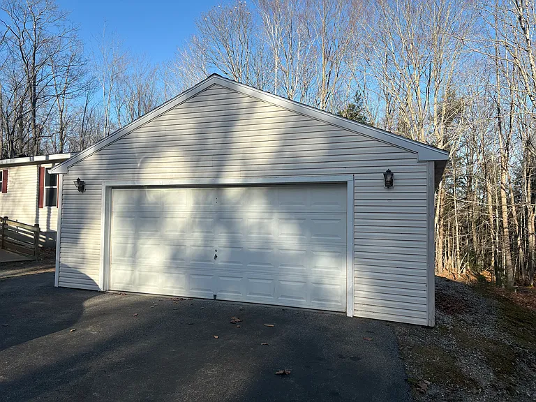 215 Brighton Hill Rd — Photo 12