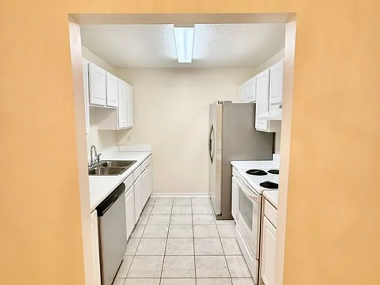 957 Tray Dr — Photo 8