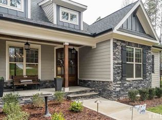 2050 Silverleaf Dr, Youngsville, NC 27596