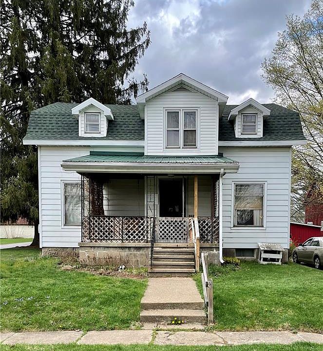 1st image of 9686 North St