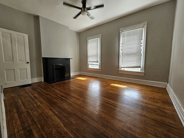 943 Highland St — Photo 11
