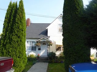 308 Maple Ln, Mount Vernon, WA 98273