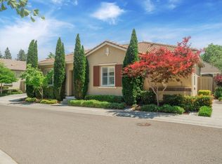 8070 Lido Isle Ln, Sacramento, CA 95831