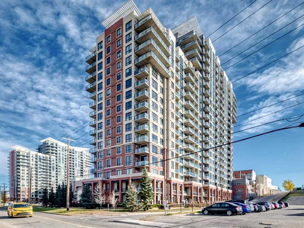 8880 N Horton Rd SW #715, Calgary, AB T2V 2W3