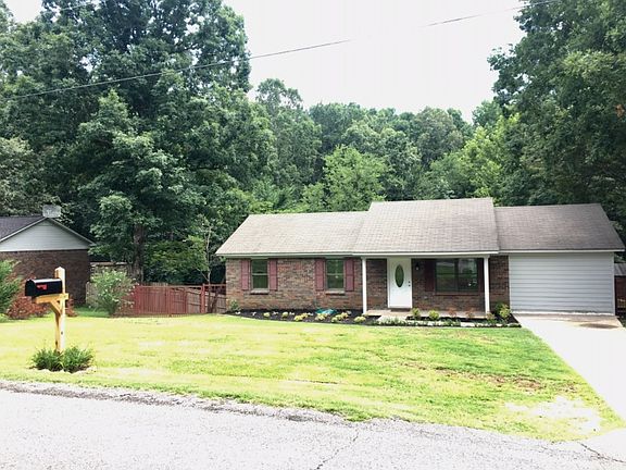 3rd image of 42 Beechwood Dr